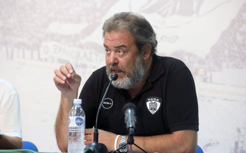 Χατζόπουλος: «Δεν τέθηκε ποτέ θέμα προπονητή»
